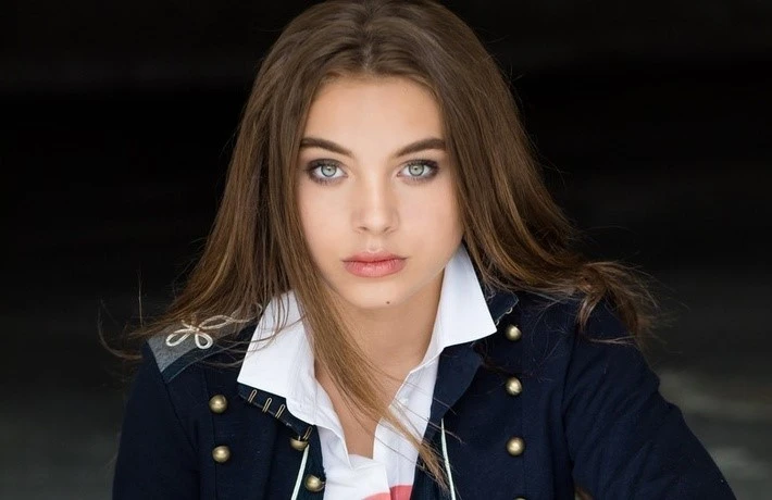 Caitlin Carmichael Net Worth