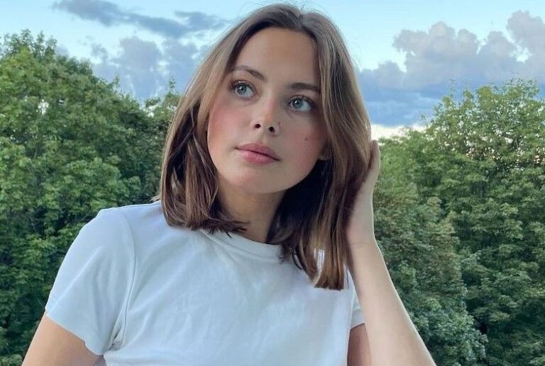 Elli Rhiannon Müller Osborne Net Worth