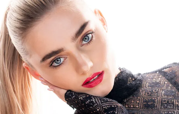 Meg Donnelly Net Worth